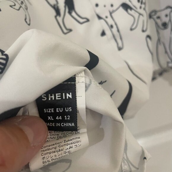 SHEIN White Dog Print Short Sleeve ladies Casual Blouse Top XL - Picture 4 of 4